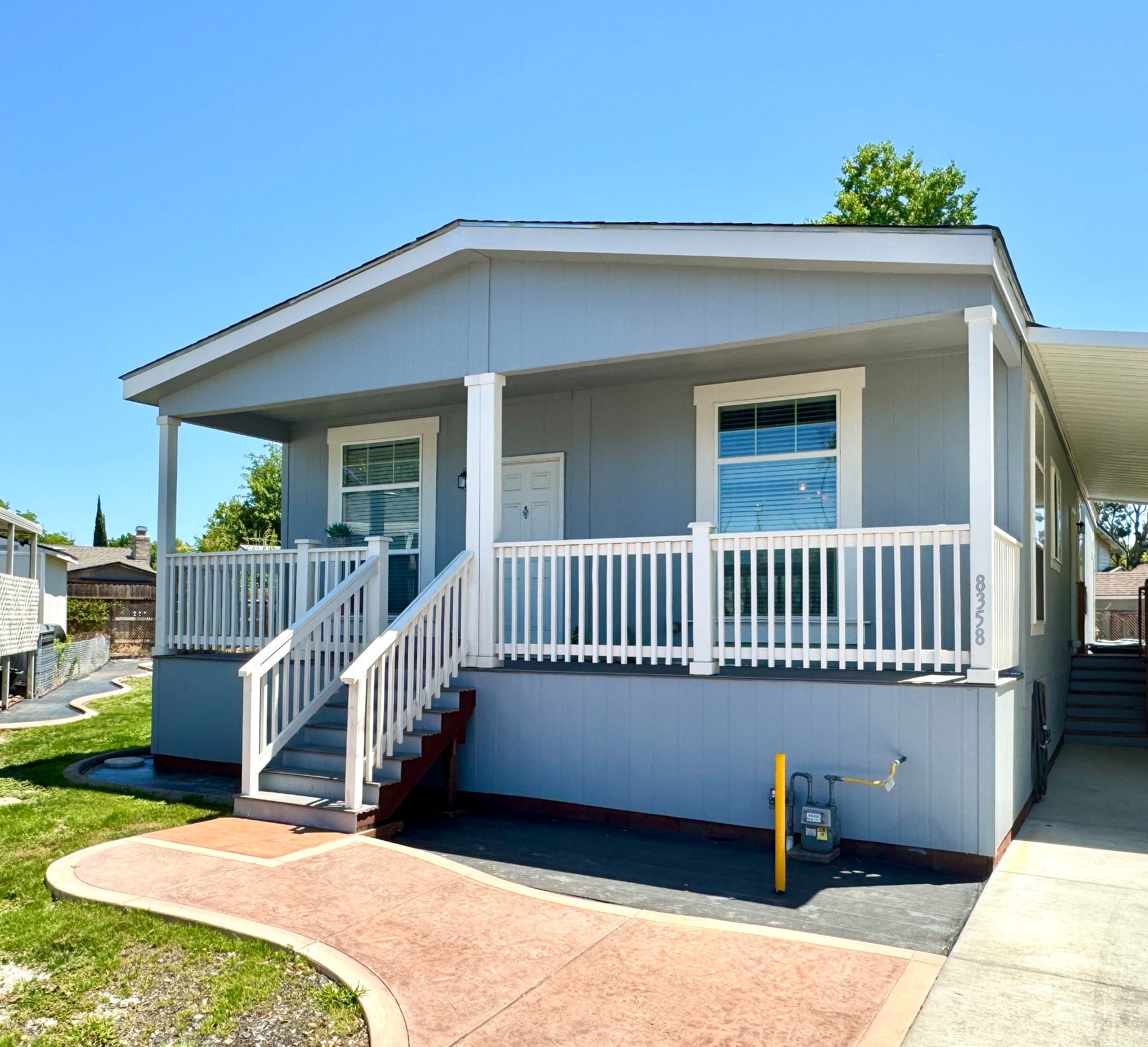 Home exterior & porch in a BMH home example